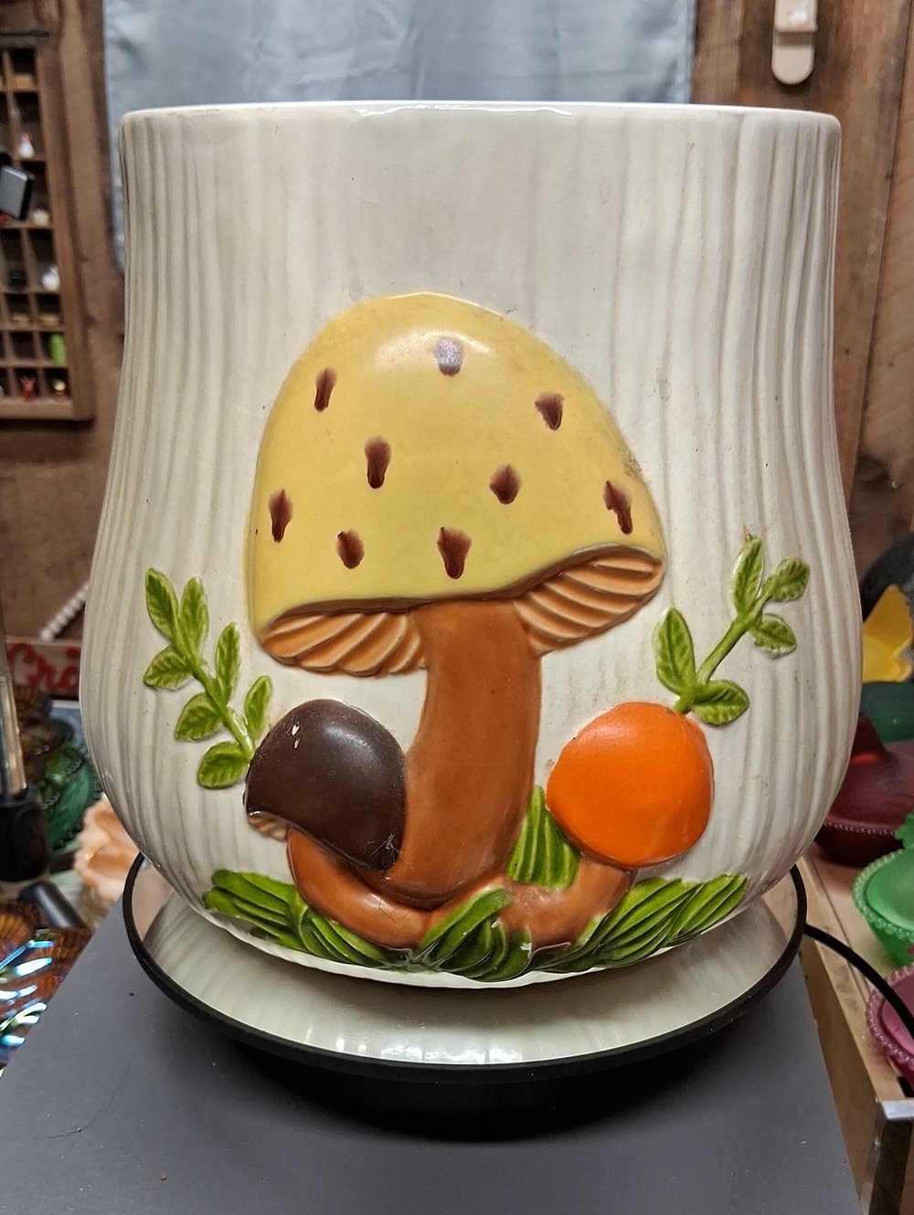 Vintage Arnels Merry Mushroom Planter